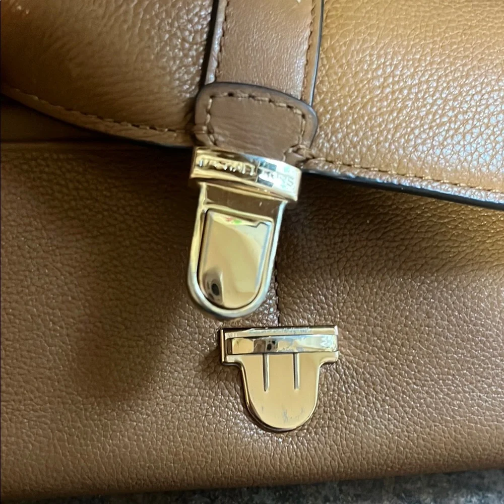 Michael Kors Tan Leather Wallet with Gold Clasp